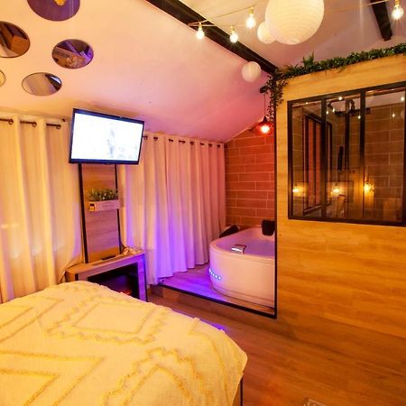 אנז'ה Love Room Romantique Les Petits Plaisirs מראה חיצוני תמונה