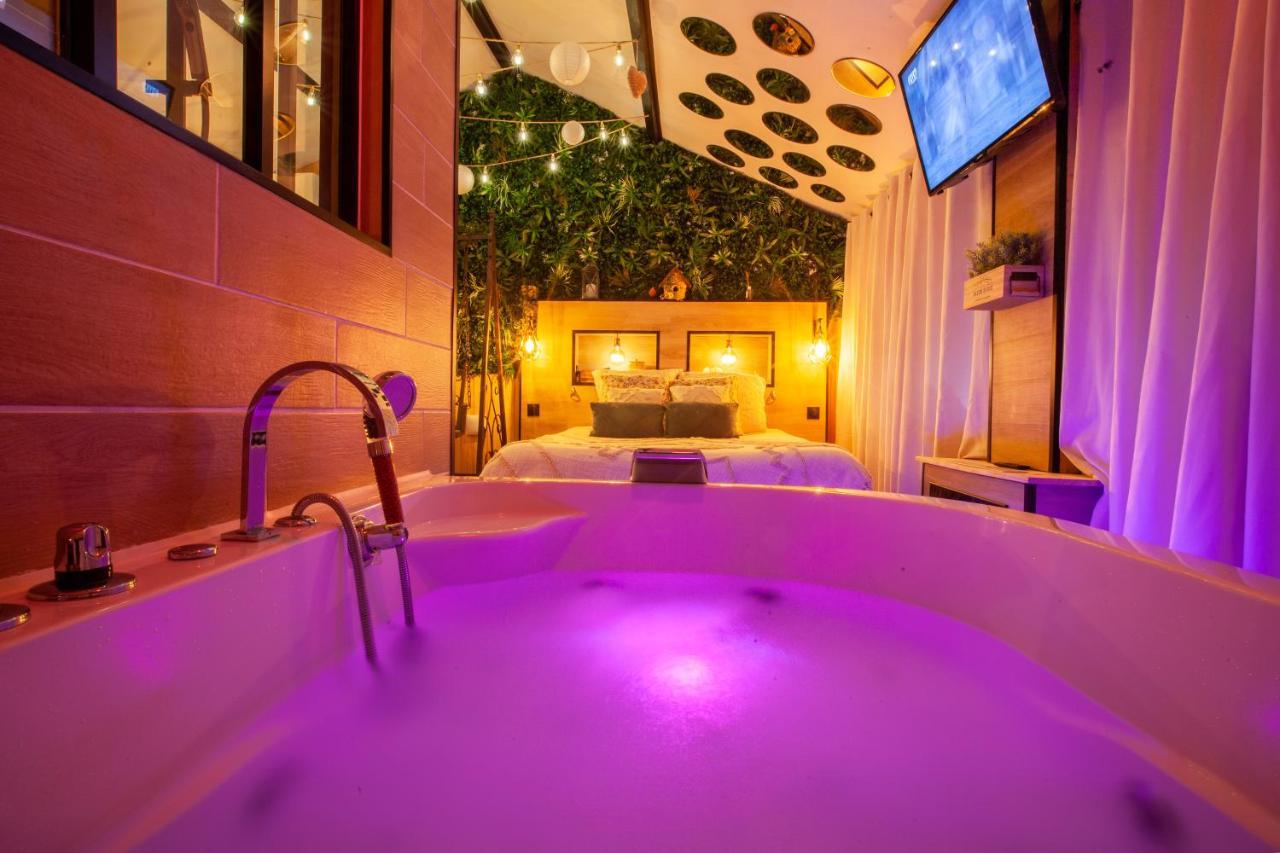 אנז'ה Love Room Romantique Les Petits Plaisirs מראה חיצוני תמונה